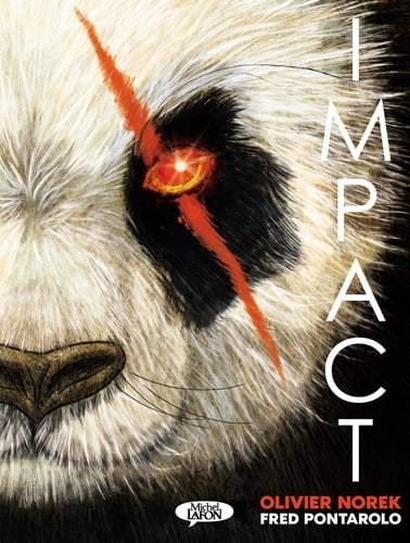 Le visage d'un panda balafré et menaçant